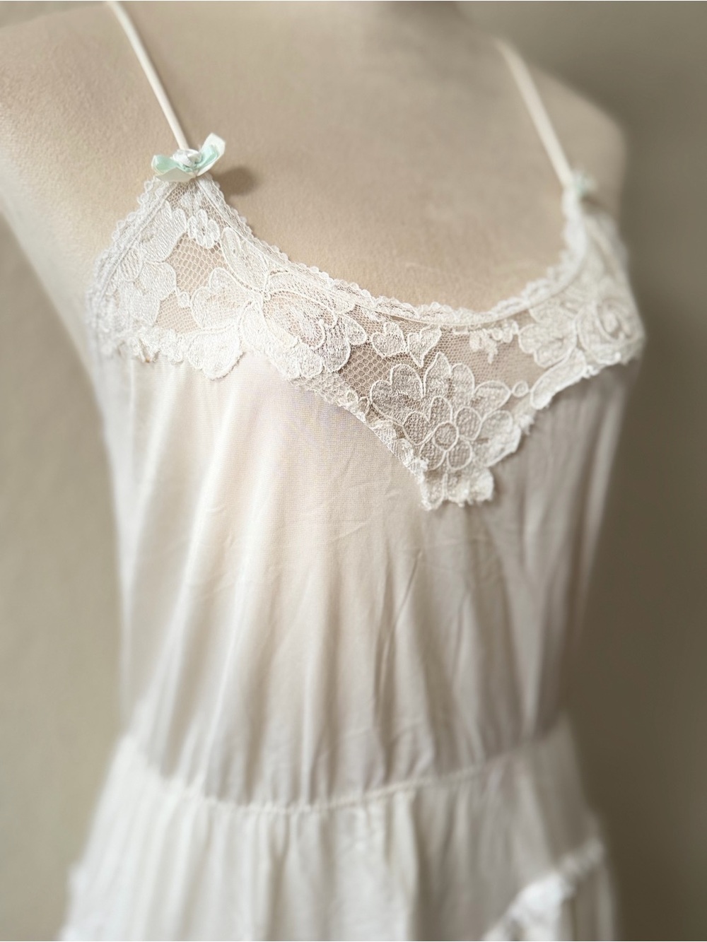 Vintage Henson Kickernick Nightgown Lace Maxi Slip Dress Ivory Nylon Rayon Sz L - Picture 4 of 12